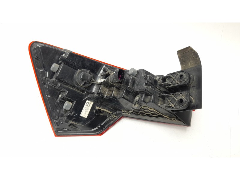Recambio de piloto trasero derecho para skoda scala (nw1) 1.6 tdi referencia OEM IAM  657945208 