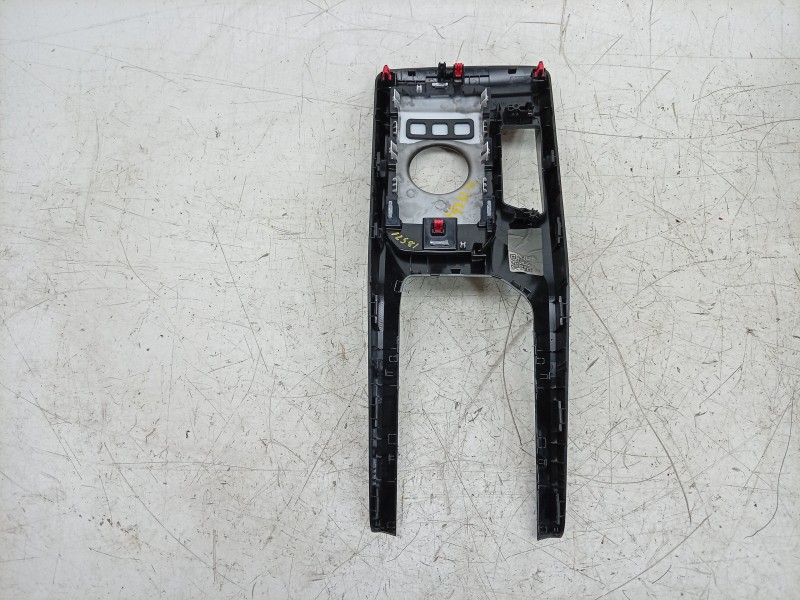 Recambio de moldura para mg 3 referencia OEM IAM  11432925 