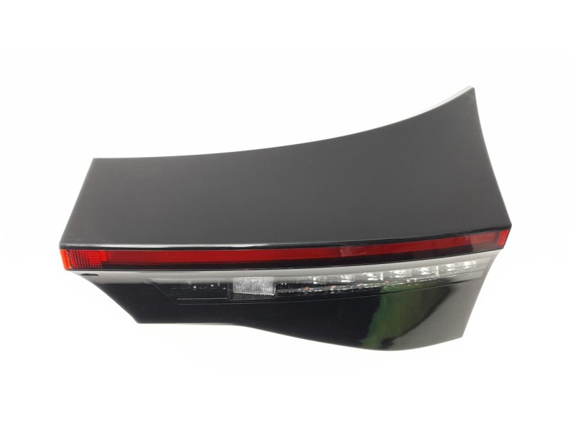 Recambio de piloto trasero derecho interior para toyota yaris cross (mxp_) 1.5 hybrid (mxpj10) referencia OEM IAM  815800DB70 12