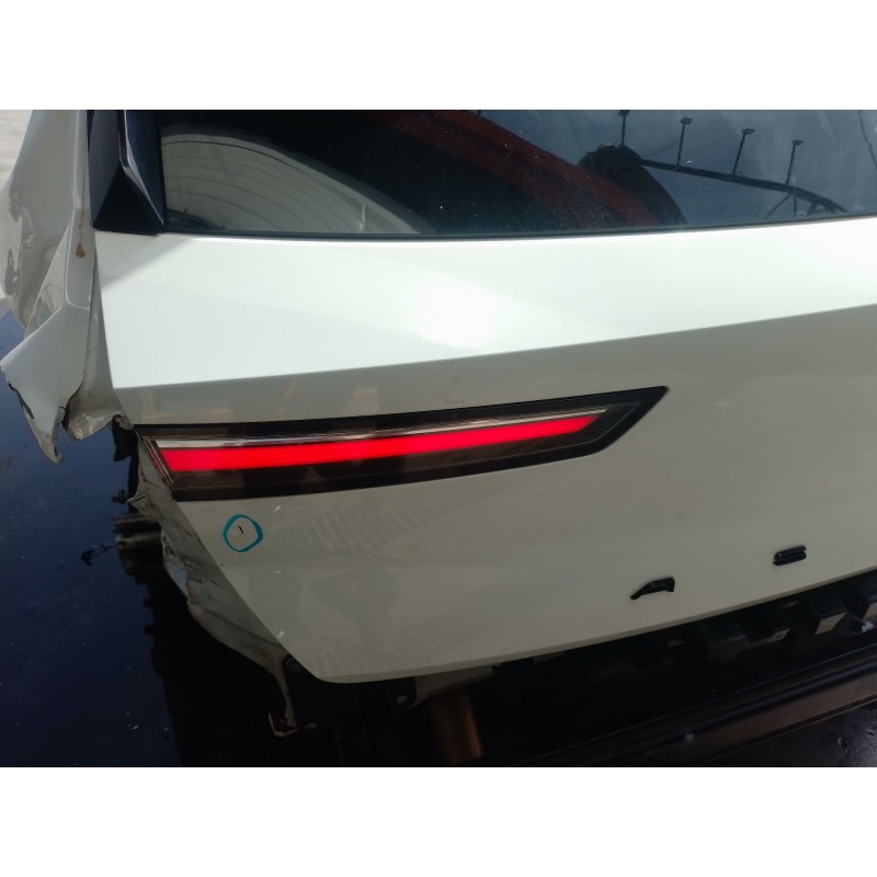 Recambio de piloto trasero izquierdo interior para opel astra l (ov5) 1.2 (fphnsl, fphnsr) referencia OEM IAM   