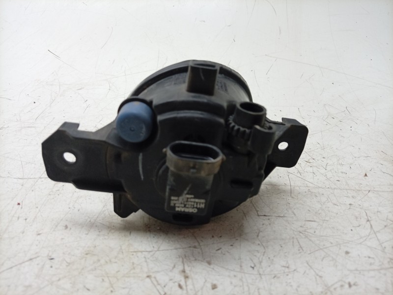 Recambio de faro antiniebla derecho para renault clio iii (br0/1, cr0/1) 1.5 dci (br17, cr17) referencia OEM IAM  8200002470 