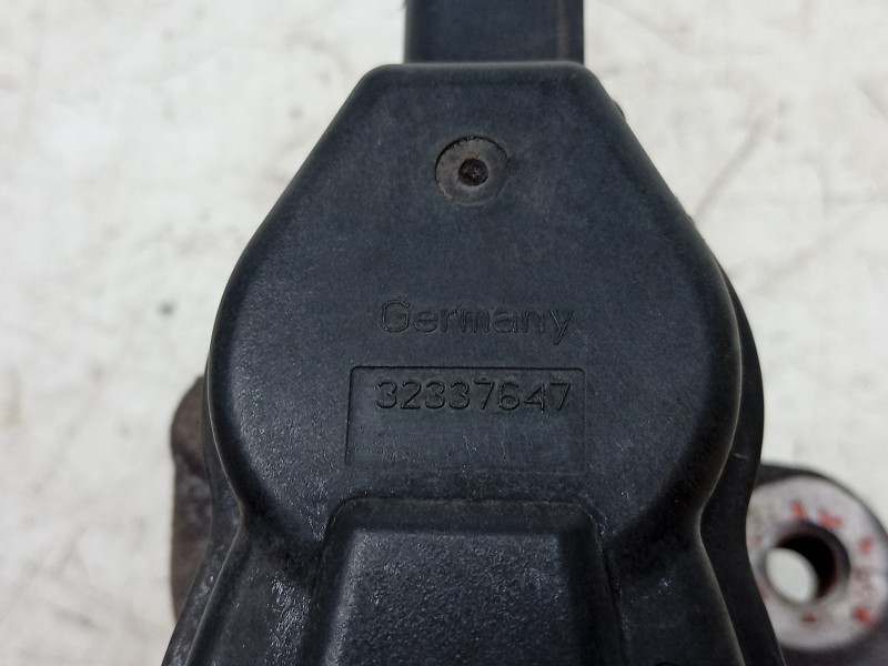 Recambio de pinza de freno trasera izquierda para land rover range rover evoque (l538) 2.0 4x4 referencia OEM IAM  32337647 
