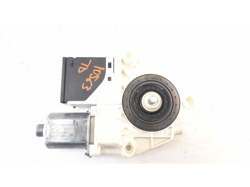 Recambio de motor elevalunas trasero derecho para renault megane iii berlina 5 p 1.5 dci diesel fap referencia OEM IAM 82730654R