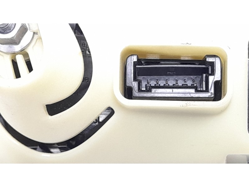 Recambio de piloto trasero derecho interior para bmw i4 edrive 40 referencia OEM IAM 63217477608 63217477608 