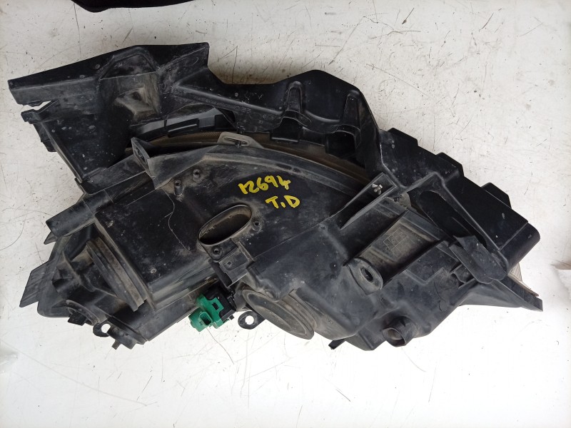 Recambio de faro derecho para renault scénic ii (jm0/1_) 1.9 dci (jm14) referencia OEM IAM  15810400 