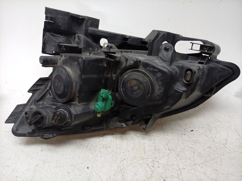 Recambio de faro derecho para renault scénic ii (jm0/1_) 1.9 dci (jm14) referencia OEM IAM  15810400 