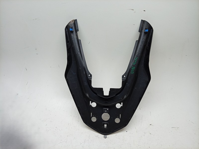 Recambio de portaequipajes para honda pcx pcx 125 (jk05) referencia OEM IAM  84151K1ZJ10ZG 