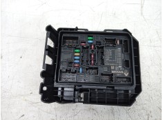 CAJA RELES / FUSIBLES 284B73384R 
