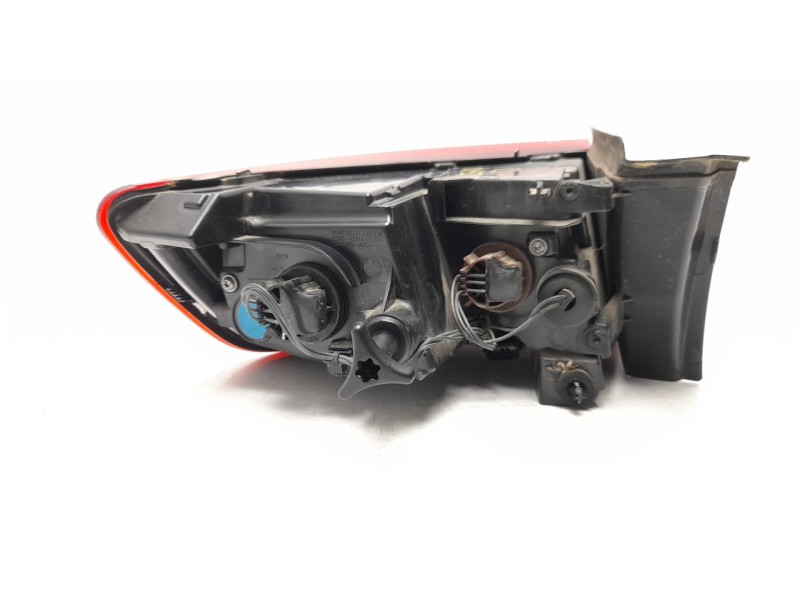 Recambio de piloto trasero derecho para renault megane iv hatchback (b9a/m/n_) 1.5 blue dci 115 (b9a6) referencia OEM IAM  26550