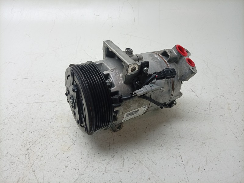 Recambio de compresor aire acondicionado para renault captur i (j5_, h5_) 0.9 tce 90 referencia OEM IAM  926007741R CAF530017HQ/