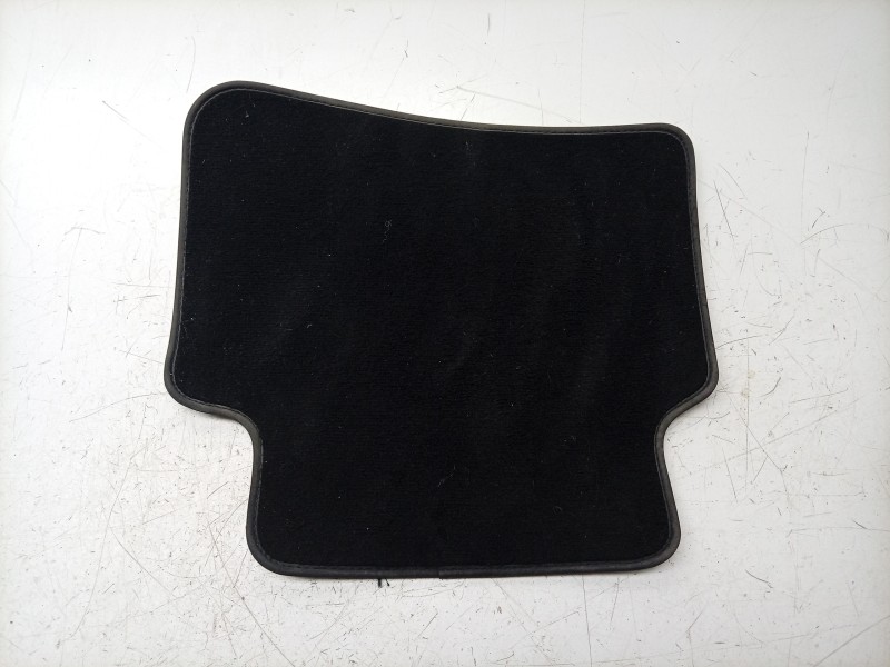 Recambio de juego alfombrillas para kia stonic (yb) 1.0 t-gdi referencia OEM IAM  H8143ADE51 