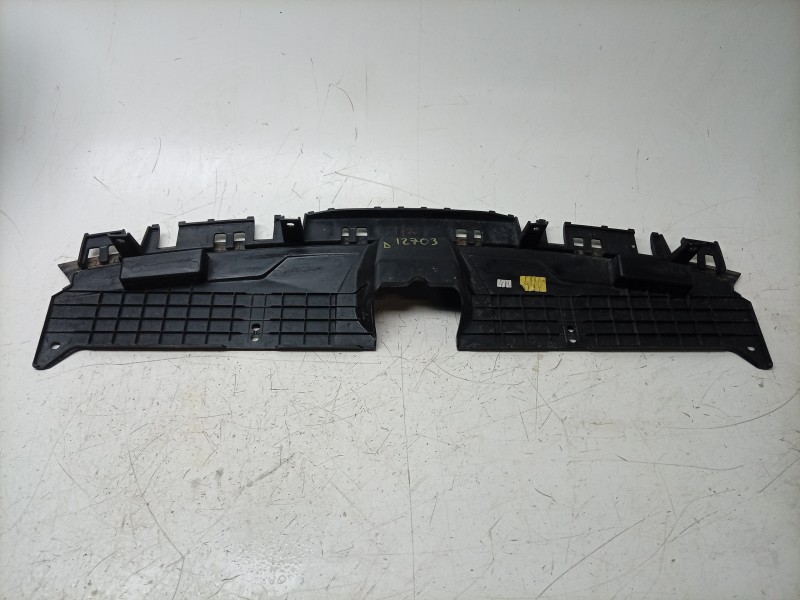 Recambio de moldura para kia stonic (yb) 1.0 t-gdi referencia OEM IAM  86353H8400 