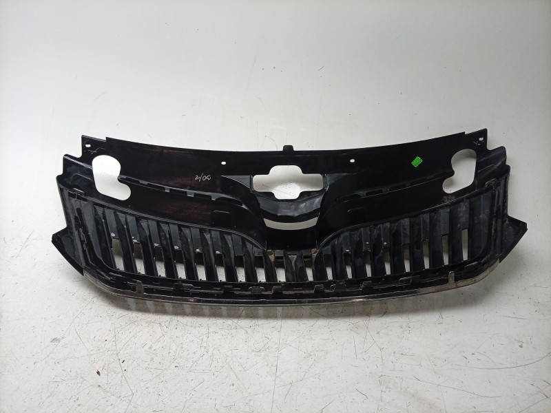 Recambio de rejilla delantera para skoda rapid spaceback (nh1) 1.4 tdi referencia OEM IAM  5JA853668 9010013