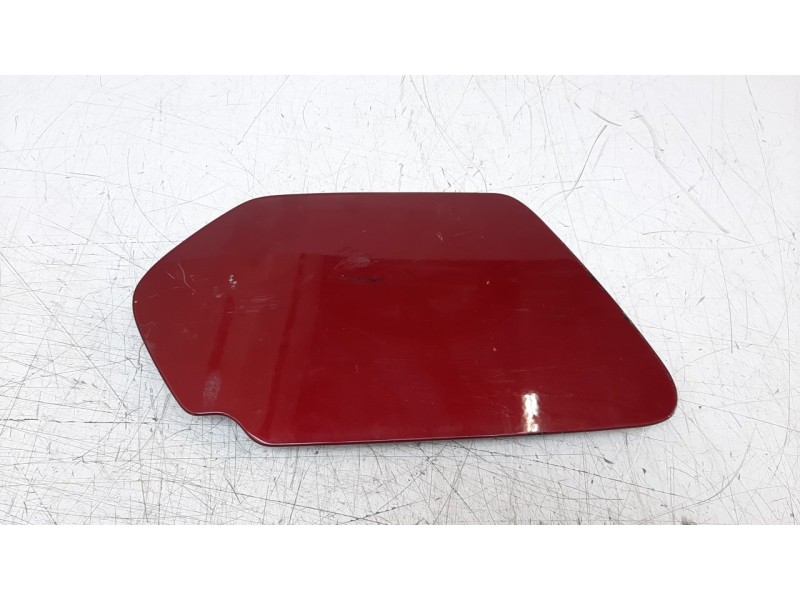 Recambio de tapa exterior combustible para dacia sandero 0.9 tce cat referencia OEM IAM 788441048R  