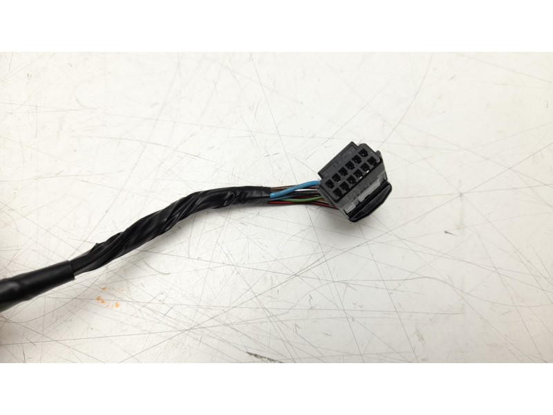 Recambio de retrovisor derecho para renault megane iv hatchback (b9a/m/n_) 1.5 blue dci 115 (b9a6) referencia OEM IAM  963019417
