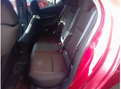 Recambio de asientos traseros para mazda 3 hatchback (bp) 2.0 skyactiv-g m hybrid referencia OEM IAM   