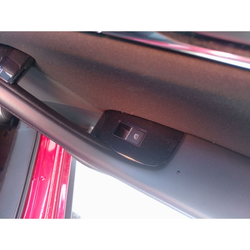 Recambio de mando elevalunas trasero derecho para mazda 3 hatchback (bp) 2.0 skyactiv-g m hybrid referencia OEM IAM   