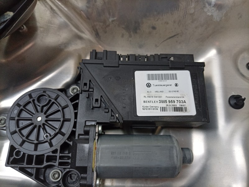 Recambio de elevalunas trasero izquierdo para bentley continental flying spur (3w_) 6.0 referencia OEM IAM 3W5839461B 3W5959703A