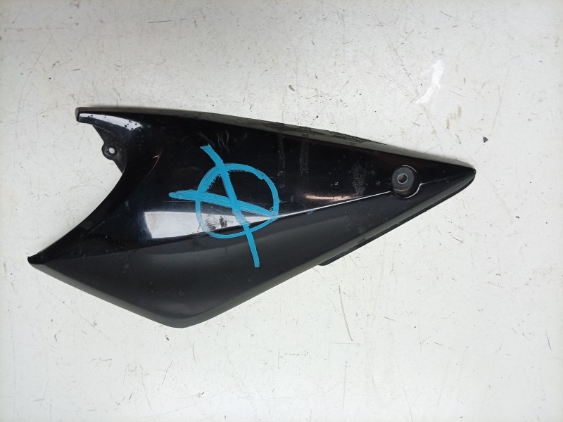 Recambio de moldura para suzuki gsf bandit gsf 600 bandit (wva8) referencia OEM IAM  4721031F01019 