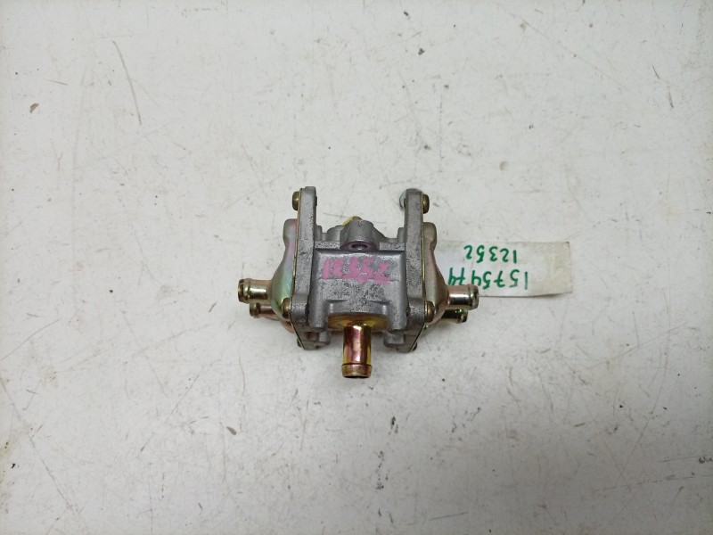 Recambio de valvula aire adicional para suzuki gsf bandit gsf 600 bandit (wva8) referencia OEM IAM  1845033E13000 