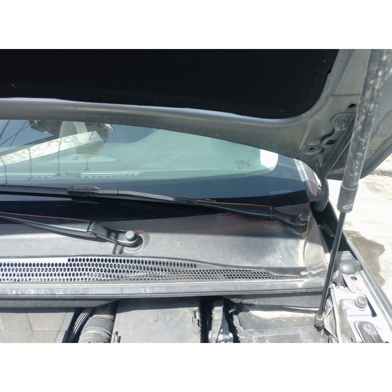 Recambio de motor limpia delantero para opel crossland x / crossland (p17, p2qo) 1.2 (75) referencia OEM IAM   