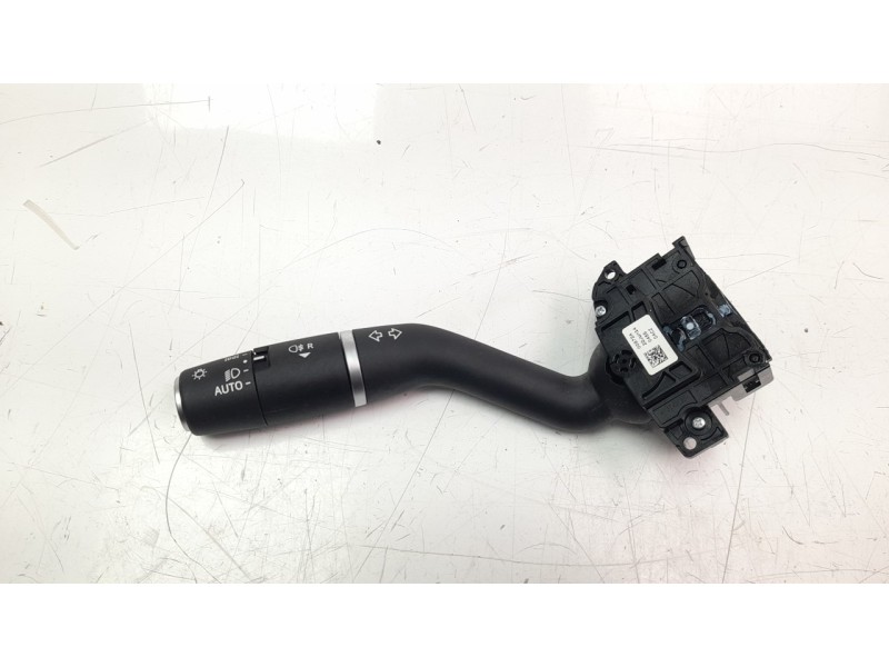 Recambio de mando intermitentes para land rover range rover evoque referencia OEM IAM K8D213N064BC  