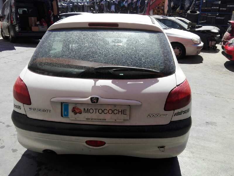 peugeot 206 berlina del año 2003