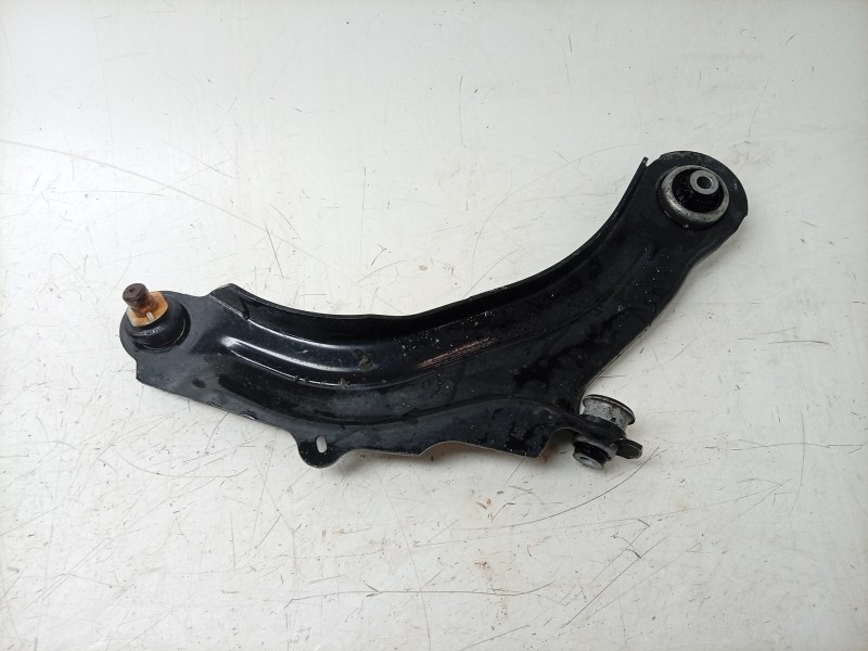 Recambio de brazo suspension inferior delantero izquierdo para renault captur i (j5_, h5_) 0.9 tce 90 referencia OEM IAM  545054