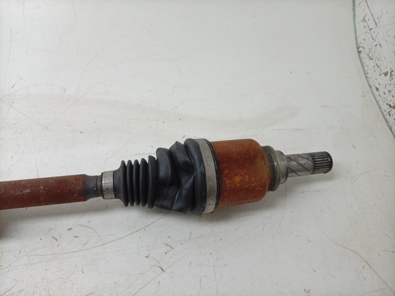 Recambio de transmision delantera derecha para renault captur i (j5_, h5_) 0.9 tce 90 referencia OEM IAM  391007556R 213R1677 / 