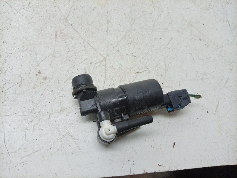 Recambio de bomba limpia para dacia sandero sl eficacia referencia OEM IAM  286203634R 