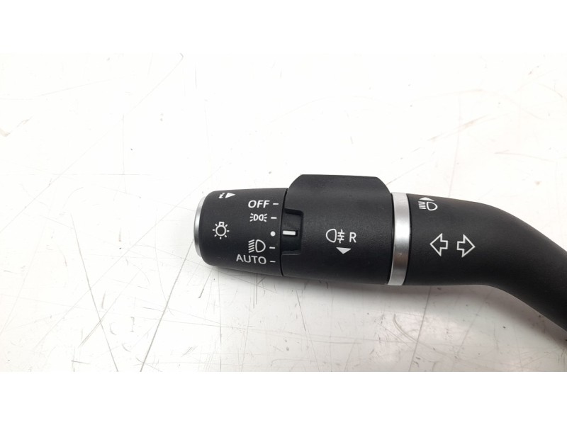 Recambio de mando intermitentes para land rover range rover evoque referencia OEM IAM K8D213N064BC  