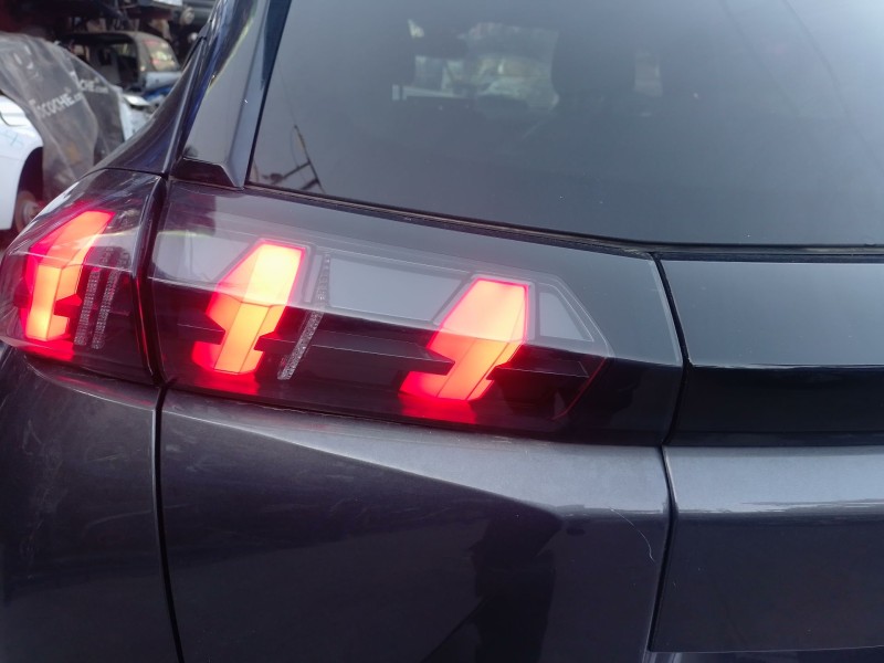 Recambio de piloto trasero izquierdo interior para peugeot 2008 ii (ud_, us_, uy_, uj_, ur_, uc_) 1.2 puretech 100 referencia OE