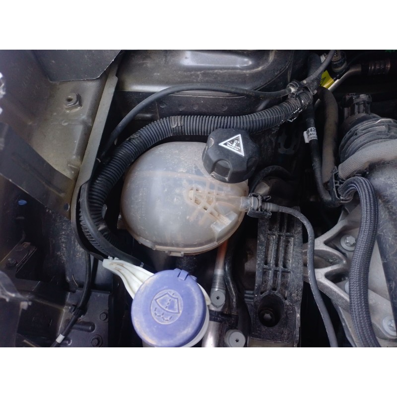 Recambio de deposito expansion para peugeot 2008 ii (ud_, us_, uy_, uj_, ur_, uc_) 1.2 puretech 100 referencia OEM IAM   