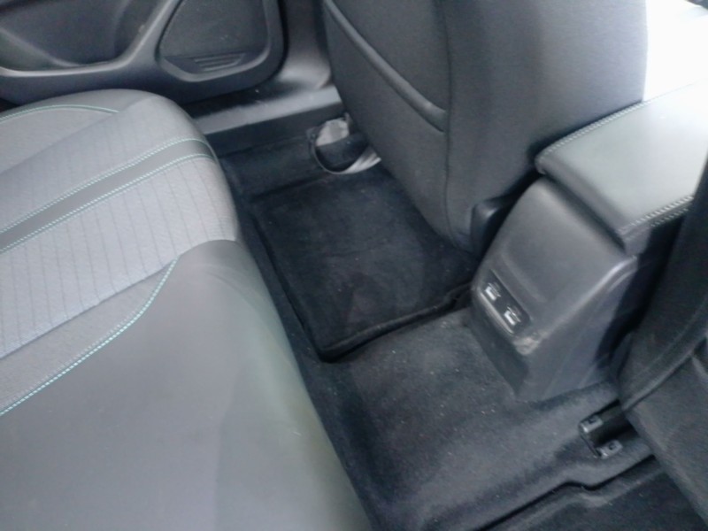 Recambio de juego alfombrillas para peugeot 2008 ii (ud_, us_, uy_, uj_, ur_, uc_) 1.2 puretech 100 referencia OEM IAM   
