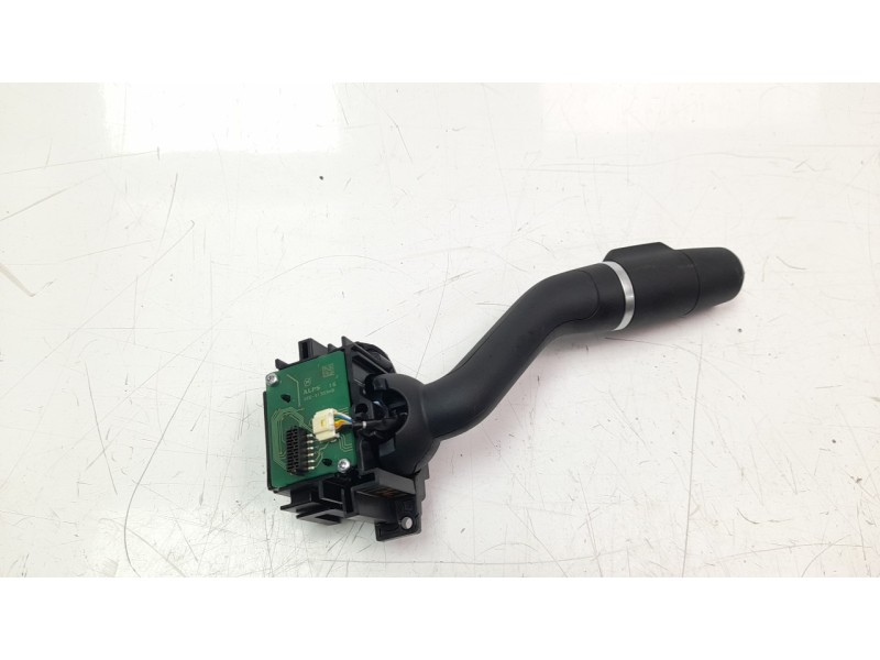 Recambio de mando intermitentes para land rover range rover evoque referencia OEM IAM K8D213N064BC  