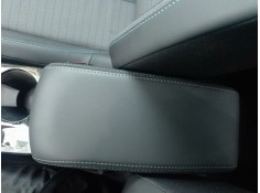 Recambio de apoyabrazos central para peugeot 2008 ii (ud_, us_, uy_, uj_, ur_, uc_) 1.2 puretech 100 referencia OEM IAM   