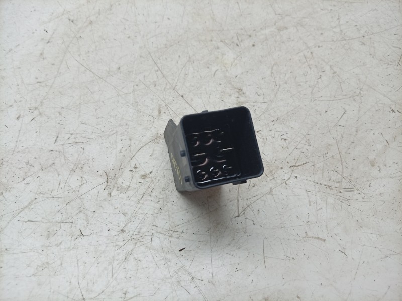 Recambio de rele para ford transit courier b460 furgón/monospace 1.5 tdci referencia OEM IAM  9803299780 MEF410007CP