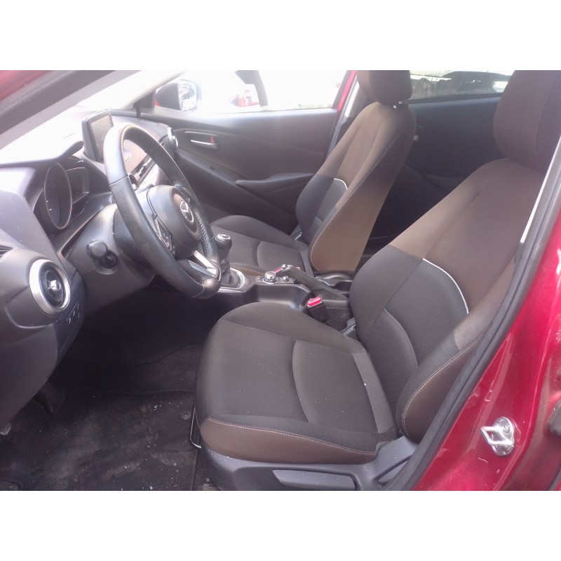 Recambio de juego asientos completo para mazda 2 hatchback (dl, dj) 1.5 skyactiv-g referencia OEM IAM   