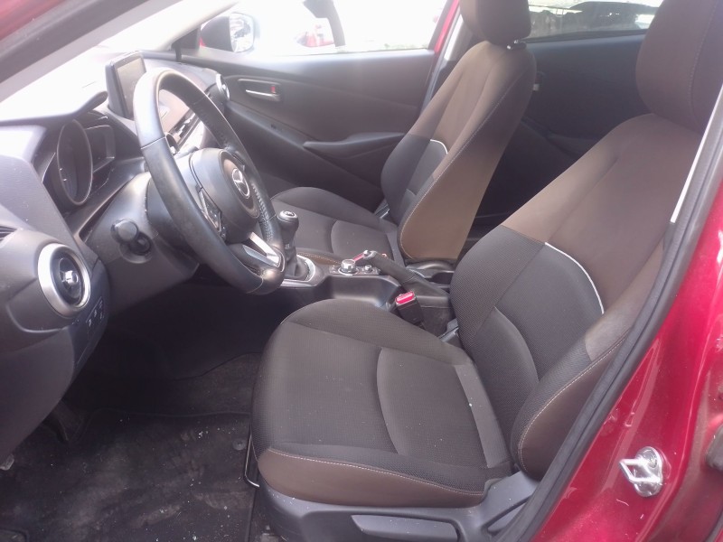 Recambio de juego asientos completo para mazda 2 hatchback (dl, dj) 1.5 skyactiv-g referencia OEM IAM   