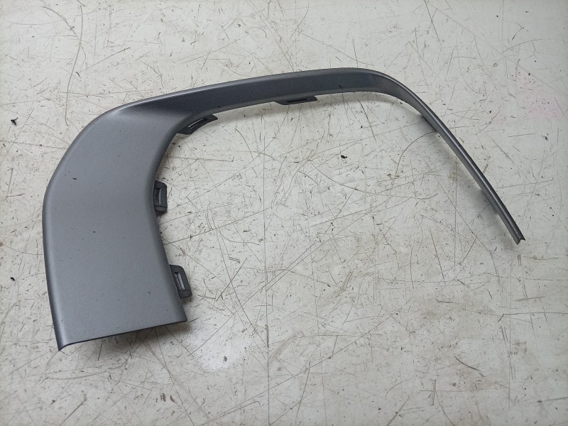 Recambio de moldura para land rover range rover evoque (l538) 2.0 d referencia OEM IAM  GJ3217B970 