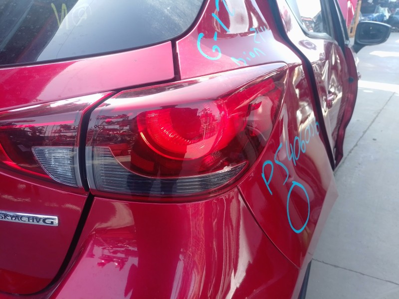 Recambio de piloto trasero derecho para mazda 2 hatchback (dl, dj) 1.5 skyactiv-g referencia OEM IAM   