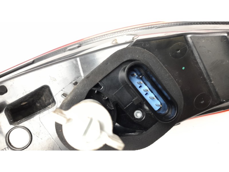 Recambio de piloto trasero izquierdo para maserati grecale gt mild hybrid q4 referencia OEM IAM 03895000 670157332 