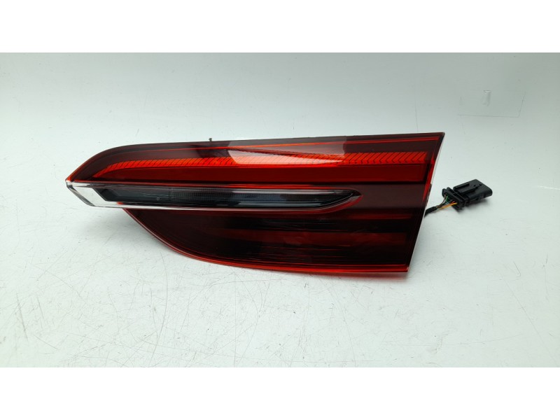 Recambio de piloto trasero derecho interior para maserati grecale gt mild hybrid q4 referencia OEM IAM 03898000 670296350 