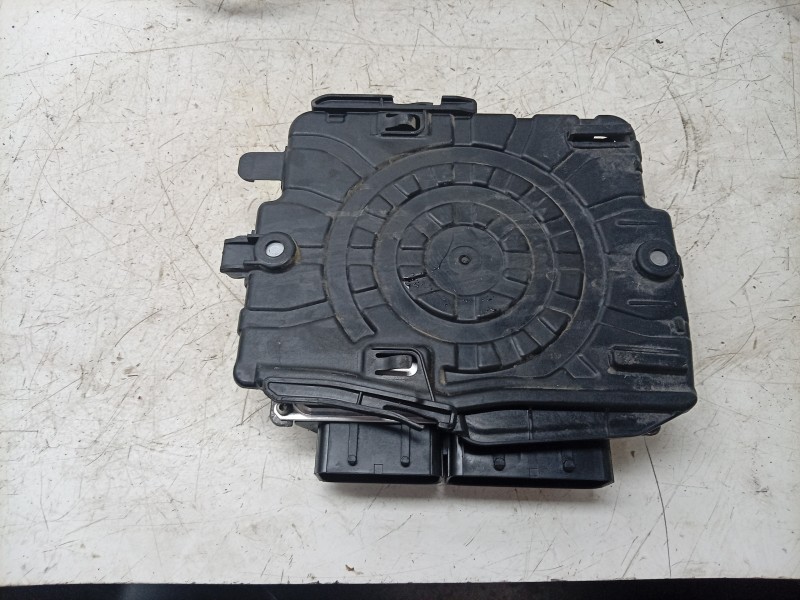 Recambio de centralita motor uce para opel crossland x / crossland (p17, p2qo) 1.2 (75) referencia OEM IAM  16164516 