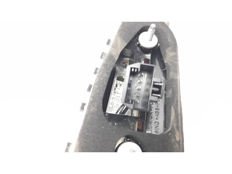Recambio de piloto trasero derecho interior para skoda scala (nw1) 1.6 tdi referencia OEM IAM  657945308A 