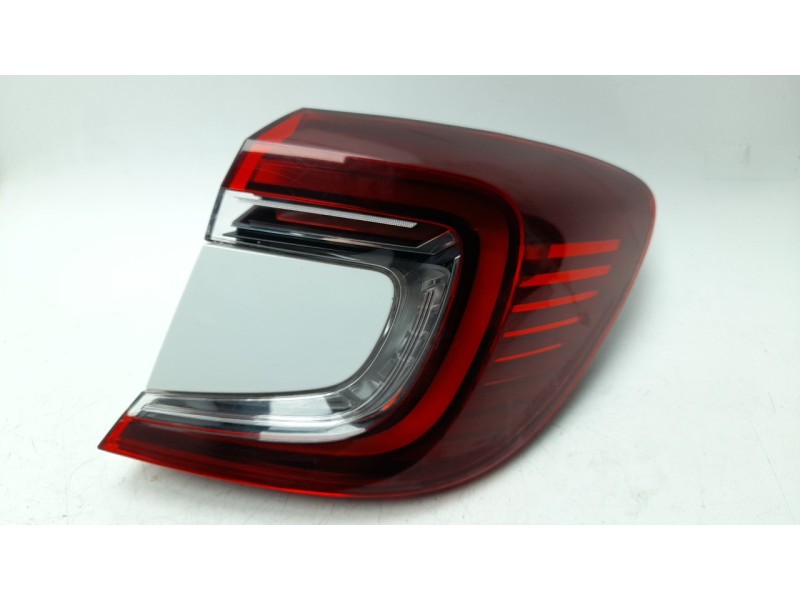 Recambio de piloto trasero derecho para renault captur ii (hf_) 1.0 tce 90 eco-g (hfm6) referencia OEM IAM  265504427R 