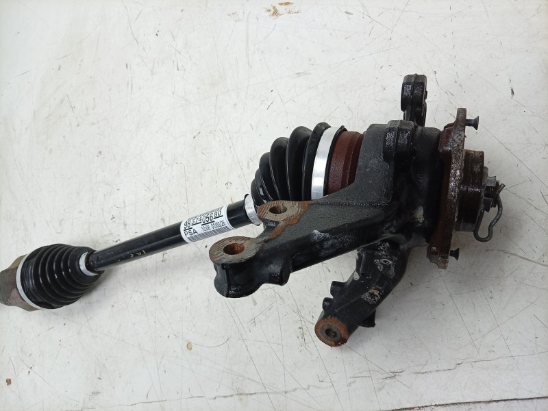 Recambio de mangueta delantera derecha para citroën c4 x 1.2 hybrid 136 136 ch gasolina/eléctrico (2024) referencia OEM IAM 9826