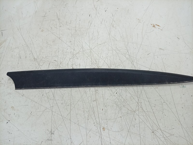 Recambio de moldura para porsche taycan (y1a) 4s referencia OEM IAM  95C821943 