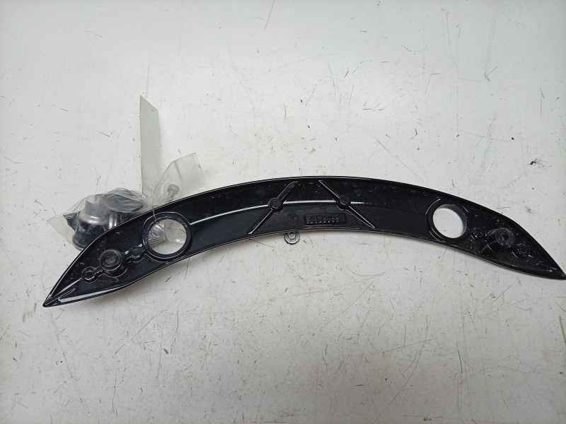 Recambio de moldura para indian springfield springfield dark horse (t) referencia OEM IAM  5139599 