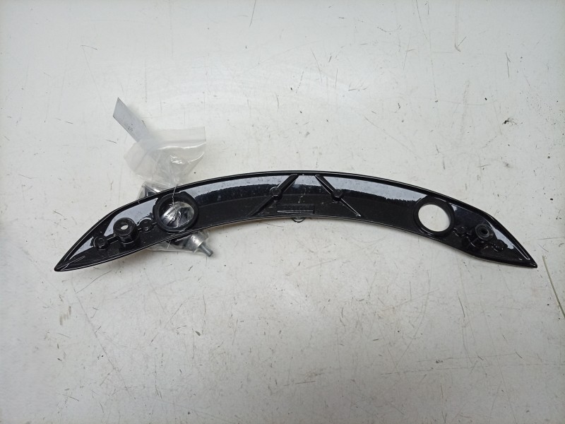 Recambio de moldura para indian springfield springfield dark horse (t) referencia OEM IAM  5139598 